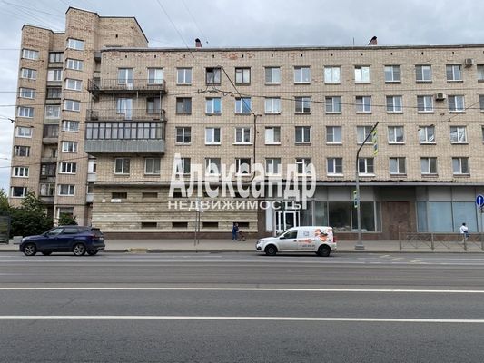 Сдам склад 425,4 м2, Среднеохтинский пр-кт, 5, Санкт-Петербург г