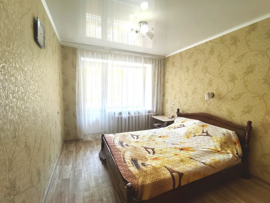 Продам трехкомнатную (3-комн.) квартиру, Остужева ул, 6, Воронеж г