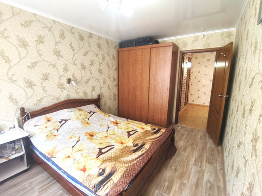 Продам трехкомнатную (3-комн.) квартиру, Остужева ул, 6, Воронеж г