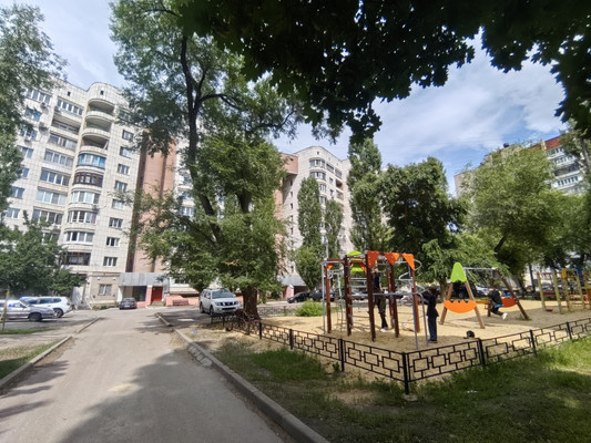 Продам трехкомнатную (3-комн.) квартиру, Остужева ул, 6, Воронеж г