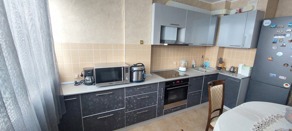 Продам двухкомнатную (2-комн.) квартиру, Ямашева пр-кт, 31А, Казань г