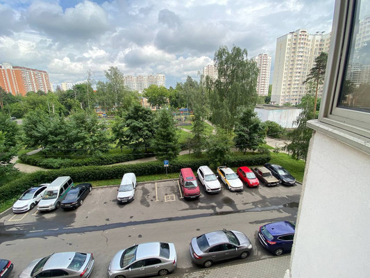 Продам трехкомнатную (3-комн.) квартиру, 1-я Вольская ул, 18к2, Москва г
