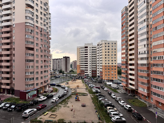 Продам однокомнатную (1-комн.) квартиру, Рощинская ул, 44, Екатеринбург г