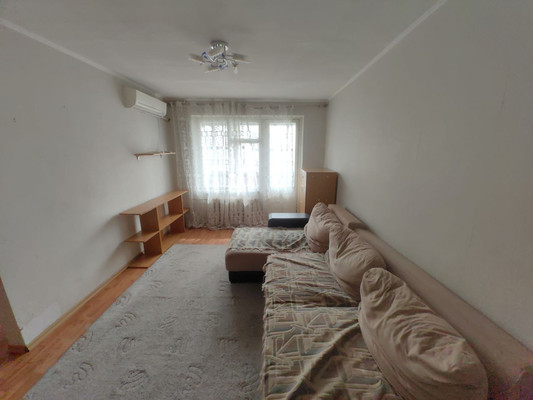 Продам однокомнатную (1-комн.) квартиру, Космонавтов пр-кт, 36к2, Ростов-на-Дону г