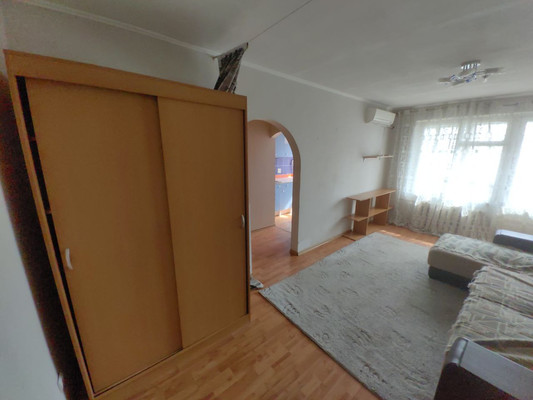 Продам однокомнатную (1-комн.) квартиру, Космонавтов пр-кт, 36к2, Ростов-на-Дону г