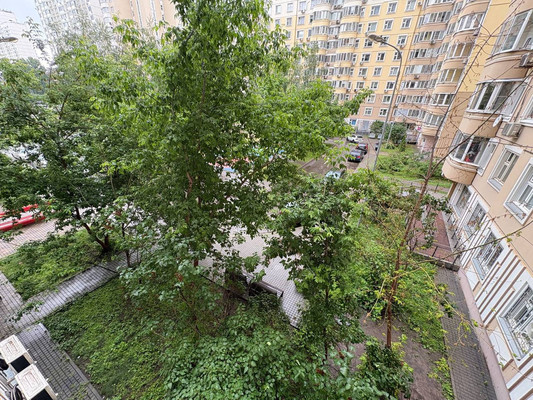 Продам однокомнатную (1-комн.) квартиру, Дмитровка Б. ул, 4к6, Москва г
