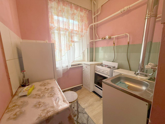Продам двухкомнатную (2-комн.) квартиру, 2-я Краснодарская ул, 24к4, Ростов-на-Дону г