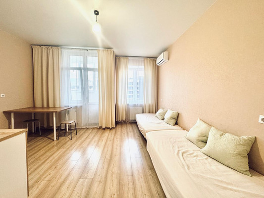 Продам однокомнатную (1-комн.) квартиру, им. Героя Яцкова И.В. ул, 19к2, Краснодар г