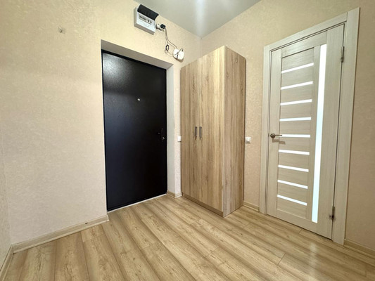 Продам однокомнатную (1-комн.) квартиру, им. Героя Яцкова И.В. ул, 19к2, Краснодар г