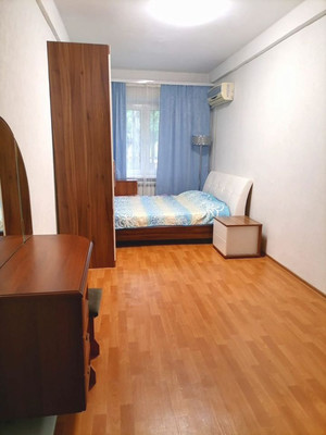 Продам двухкомнатную (2-комн.) квартиру, 2-я Краснодарская ул, 82к2, Ростов-на-Дону г