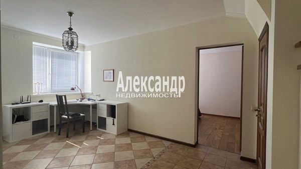 Продам дом, Большая Гвардейская ул, 24, Выборг г, 120 км от города