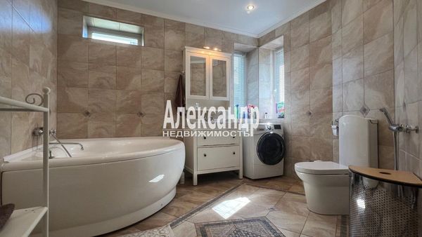 Продам дом, Большая Гвардейская ул, 24, Выборг г, 120 км от города