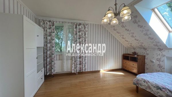 Продам дом, Большая Гвардейская ул, 24, Выборг г, 120 км от города