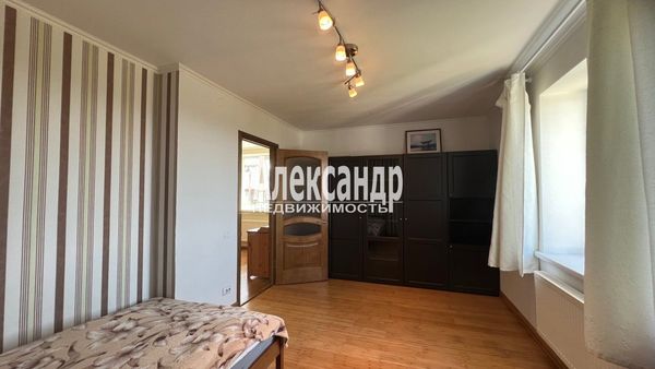 Продам дом, Большая Гвардейская ул, 24, Выборг г, 120 км от города