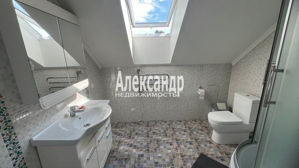 Продам дом, Большая Гвардейская ул, 24, Выборг г, 120 км от города