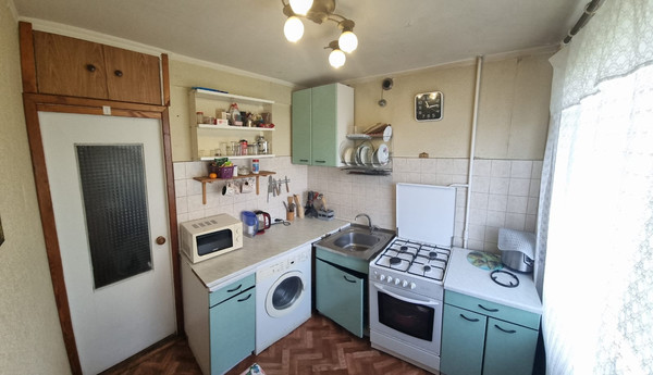 Продам трехкомнатную (3-комн.) квартиру, Самаркандский б-р, 6к2, Москва г