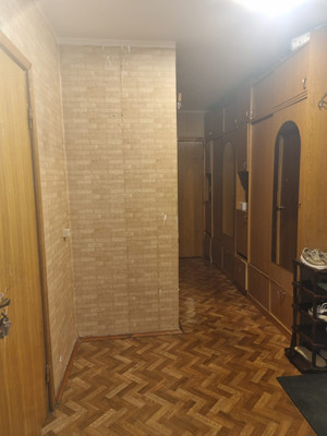 Продам трехкомнатную (3-комн.) квартиру, Самаркандский б-р, 6к2, Москва г