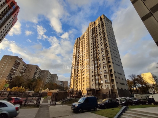 Продам двухкомнатную (2-комн.) квартиру, Красная Сосна ул, 3кА, Москва г
