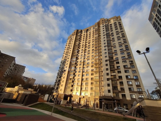 Продам однокомнатную (1-комн.) квартиру, Красная Сосна ул, 3, Москва г