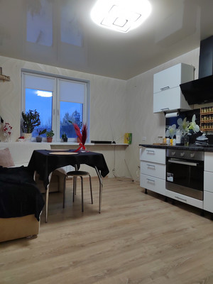 Продам двухкомнатную (2-комн.) квартиру, Петрозаводская ул, 33, Сыктывкар г