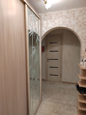 Продам двухкомнатную (2-комн.) квартиру, Петрозаводская ул, 33, Сыктывкар г