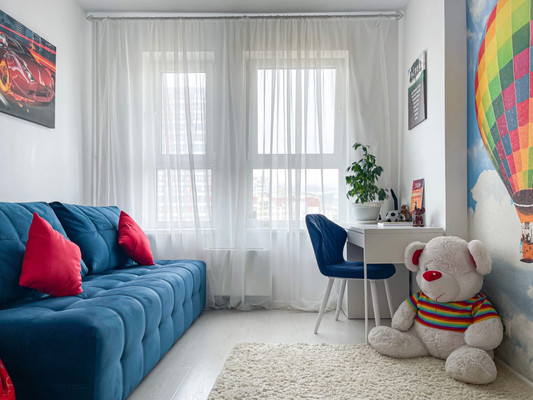 Продам трехкомнатную (3-комн.) квартиру, Григорьева ул, 12, Новороссийск г