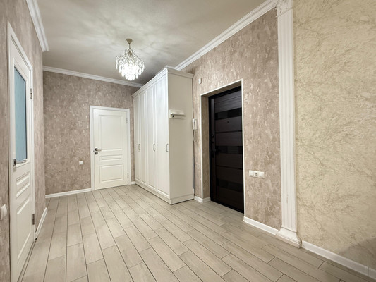 Продам трехкомнатную (3-комн.) квартиру, Эльбрусская ул, 19кЕ, Нальчик г