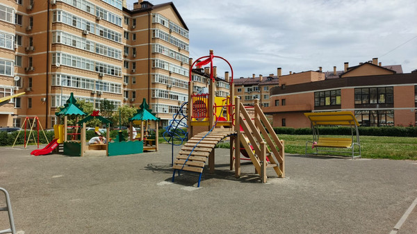 Продам двухкомнатную (2-комн.) квартиру, Батуринская ул, 165/13, Ростов-на-Дону г