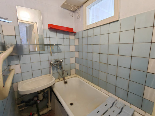 Продам двухкомнатную (2-комн.) квартиру, Ленина ул, 23, Белореченск г