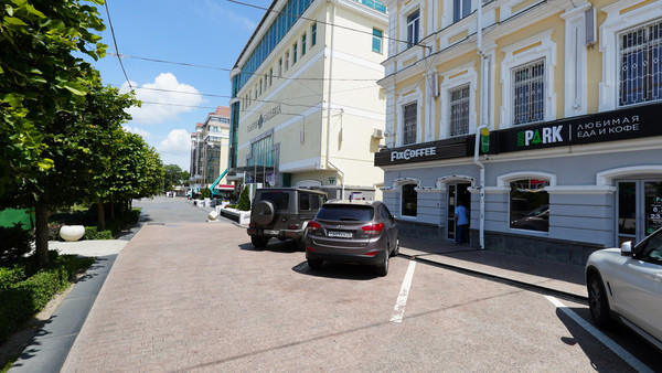 Продам торговое помещение 74 м2, Дзержинского ул, 133, Ставрополь г