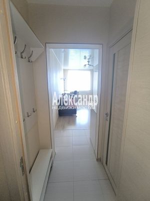 Продам однокомнатную (1-комн.) квартиру, Авиаторов Балтики пр-кт, 5, Мурино п