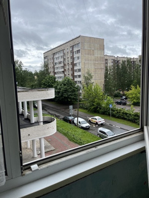 Продам комнату в 6-комн. квартире, Красных Партизан ул, 10а, Колпино г