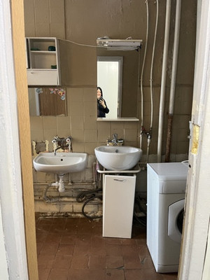 Продам комнату в 6-комн. квартире, Красных Партизан ул, 10а, Колпино г