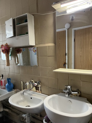 Продам комнату в 6-комн. квартире, Красных Партизан ул, 10а, Колпино г