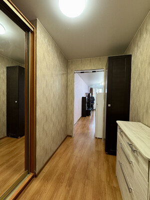 Продам однокомнатную (1-комн.) квартиру, Ленина ул, 184к5, Киров г