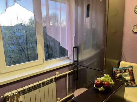 Продам трехкомнатную (3-комн.) квартиру, Ленина пр-кт, 35, Тосно г