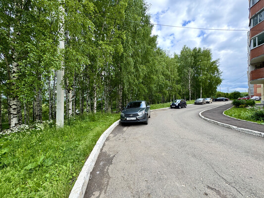 Продам однокомнатную (1-комн.) квартиру, Ленина ул, 184к5, Киров г