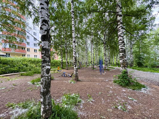 Продам однокомнатную (1-комн.) квартиру, Ленина ул, 184к5, Киров г