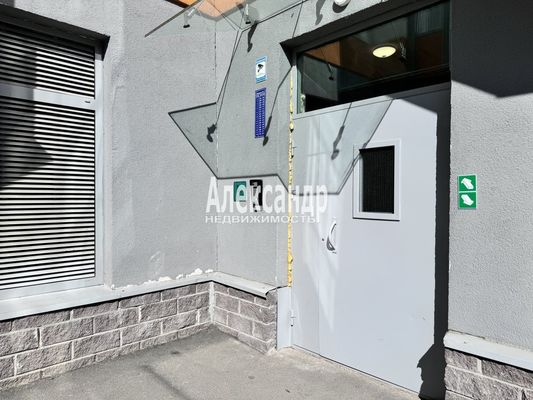 Продам однокомнатную (1-комн.) квартиру, Петровский б-р, 6к2, Мурино п