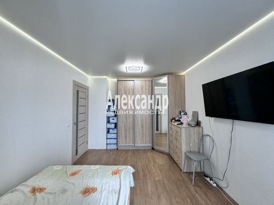 Продам однокомнатную (1-комн.) квартиру, Петровский б-р, 6к2, Мурино п