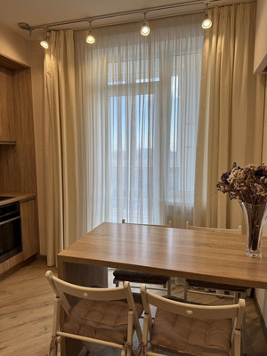 Продам трехкомнатную (3-комн.) квартиру, Горького ул, 168А, Калининград г