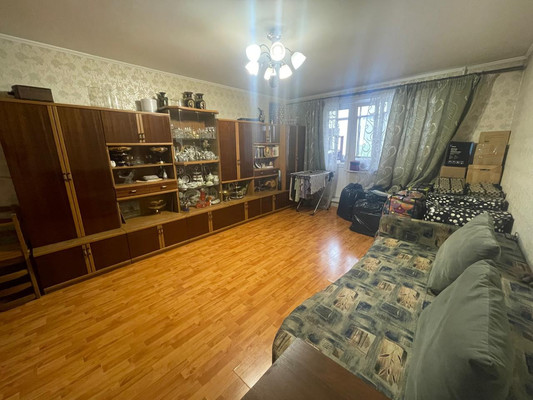 Продам трехкомнатную (3-комн.) квартиру, Марьинский Парк ул, 13, Москва г