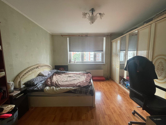 Продам трехкомнатную (3-комн.) квартиру, Марьинский Парк ул, 13, Москва г