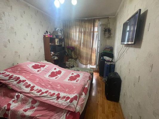 Продам трехкомнатную (3-комн.) квартиру, Марьинский Парк ул, 13, Москва г