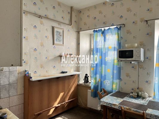 Продам трехкомнатную (3-комн.) квартиру, Декабристов ул, 36/1, Санкт-Петербург г