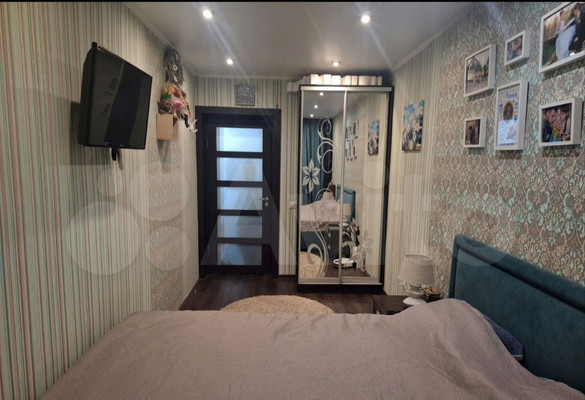 Продам трехкомнатную (3-комн.) квартиру, Южная ул, 9, Алексин г