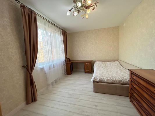 Продам двухкомнатную (2-комн.) квартиру, Мечтателей ул, 4, Нижний Новгород г