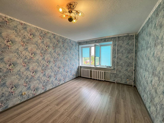 Продам комнату в 8-комн. квартире, Пушкина ул, 97, Ступино г