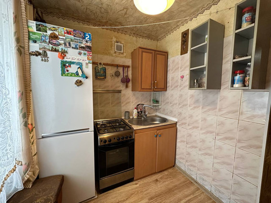 Продам двухкомнатную (2-комн.) квартиру, Калинина ул, 5/17, Ступино г