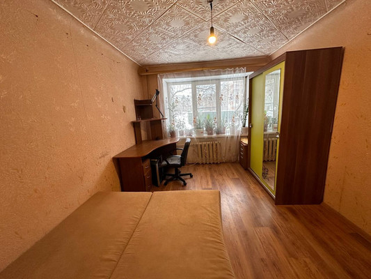 Продам двухкомнатную (2-комн.) квартиру, Калинина ул, 5/17, Ступино г